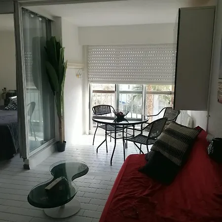 Apartment Agence Immobiliere *